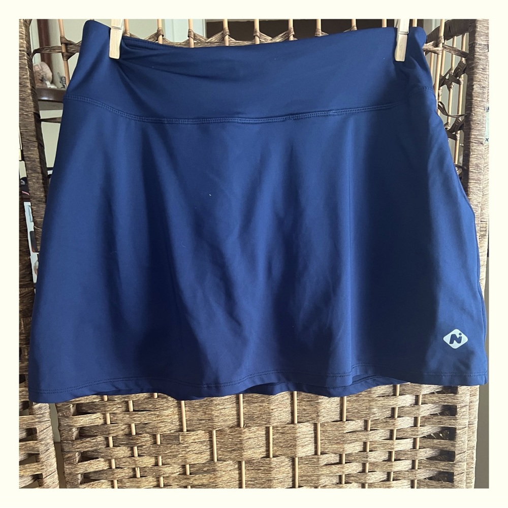 Naviskin Active Athletic Skort Lightweight, sz L.